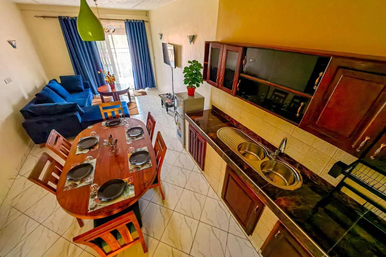 Peace Of Mind Suites 恩德培 外观 照片